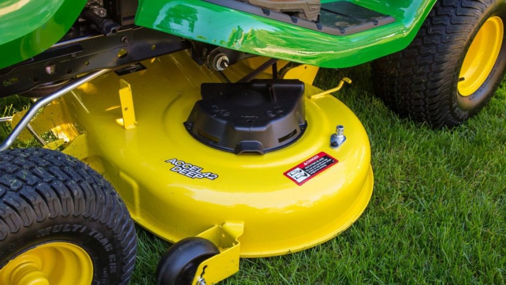 JOHN DEERE 42″ MOWER DECK Collingwood Cross Country